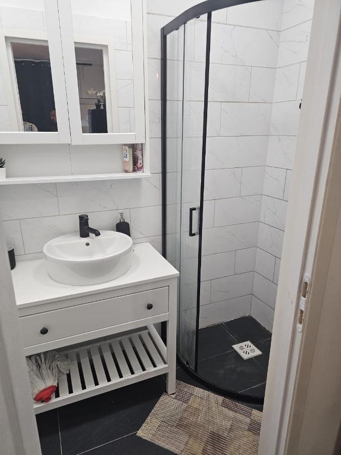 7Dab 4 Josika 28 Contactless Self Check-In Hotel Budapest Kültér fotó